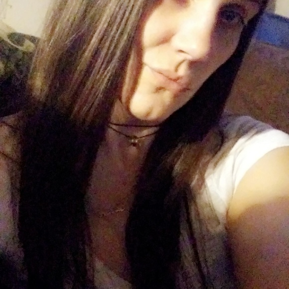 Meet your Posher, Sarah - Picture 7 of 8